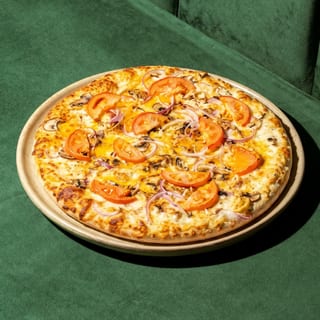Chicken Garlic Supreme Pizza^